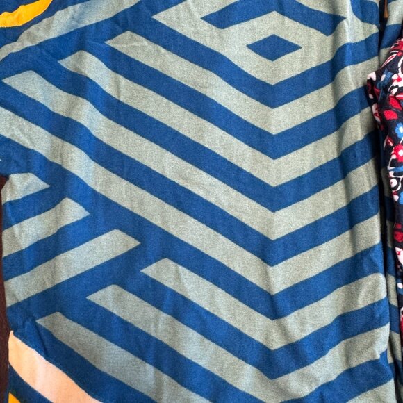 LuLaRoe 4 pack Buttery Soft Leggings NEW Size OS — HAPPY patterns includes BEARS - Picture 3 of 9